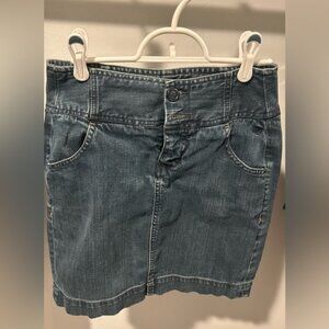 Converse women’s denim skirt